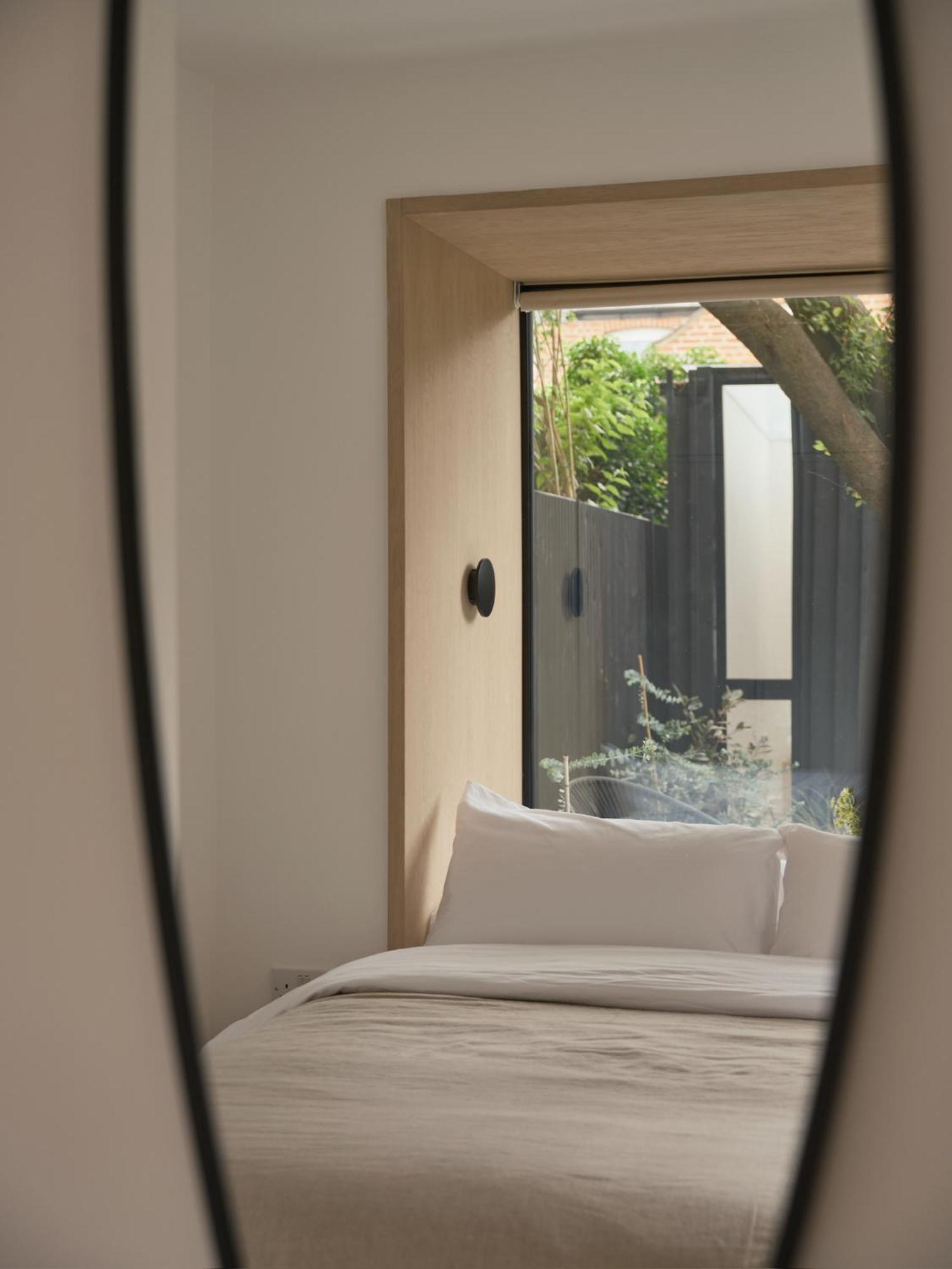 Japandi Escape 3Br Designer Flat With Garden Leilighet Oxford Eksteriør bilde